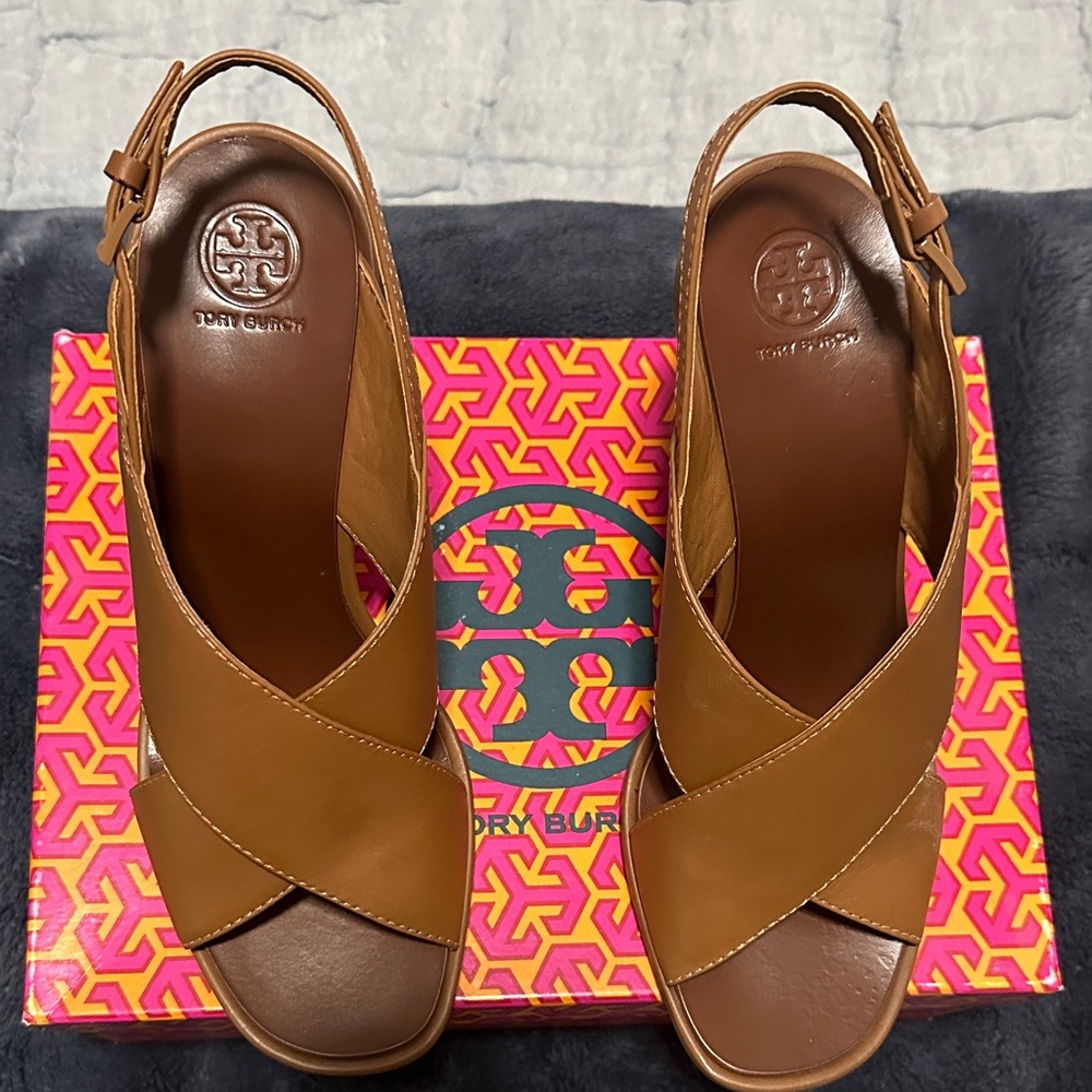 Tory Burch Tan Leather Sandals - size 8.5